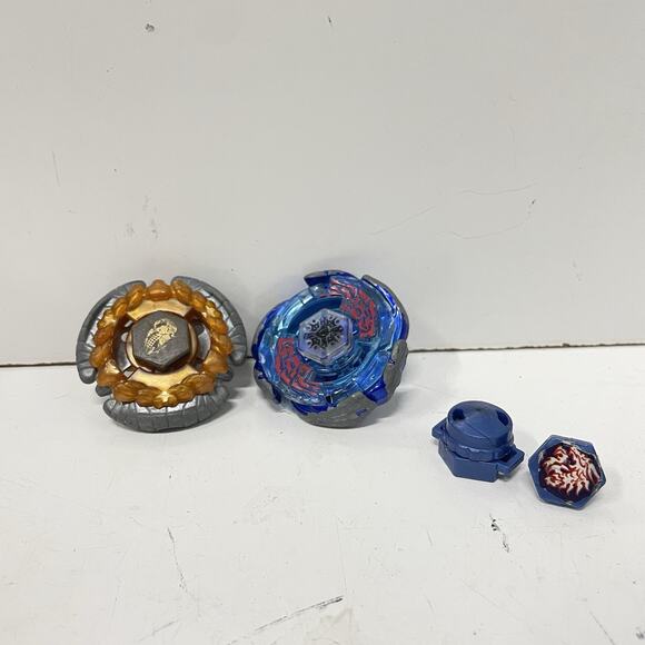 Original HASBRO TOMY Beyblades GALAXY PEGASUS & CYCLONE HERCULEO-METAL FIGHT LOT - Picture 1 of 4